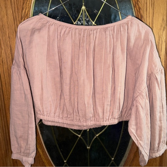 Free People Tops - #462 Free People tanish/mauve Off-Shoulder Crop Top